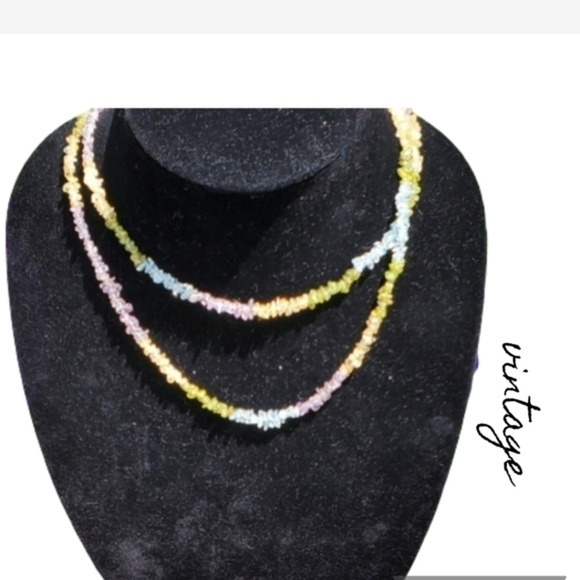 Vintage Jewelry - Rainbow‎ 🌈  Stones Vintage Strand